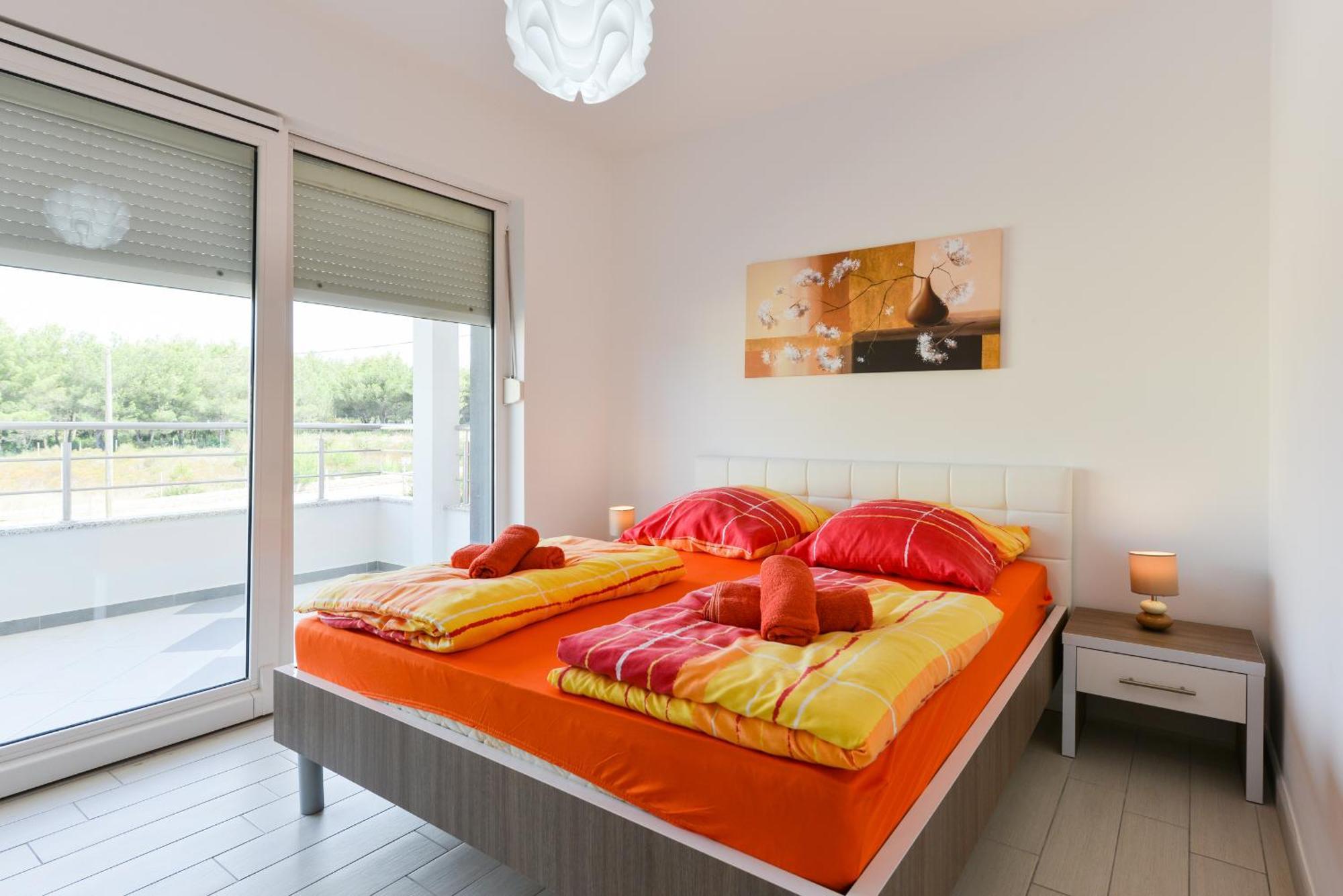 Apartmani Martin Mit Beheiztem Pool With Heated Pool Bibinje Exterior photo